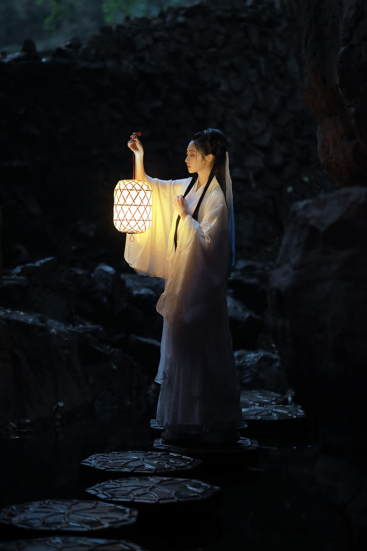 4K唯美中国风汉服美女壁纸摄影写真大全