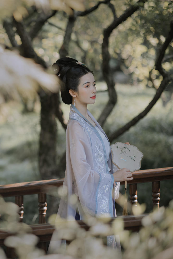 优雅古典气质美女艺术写真集下载