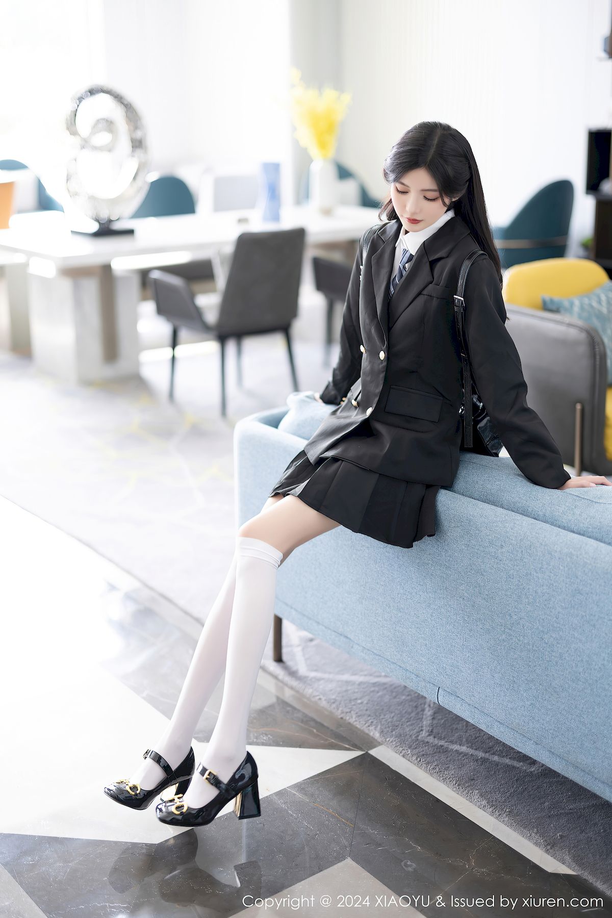 语画界模特程程程-日系学妹制服白色长筒袜性感写真