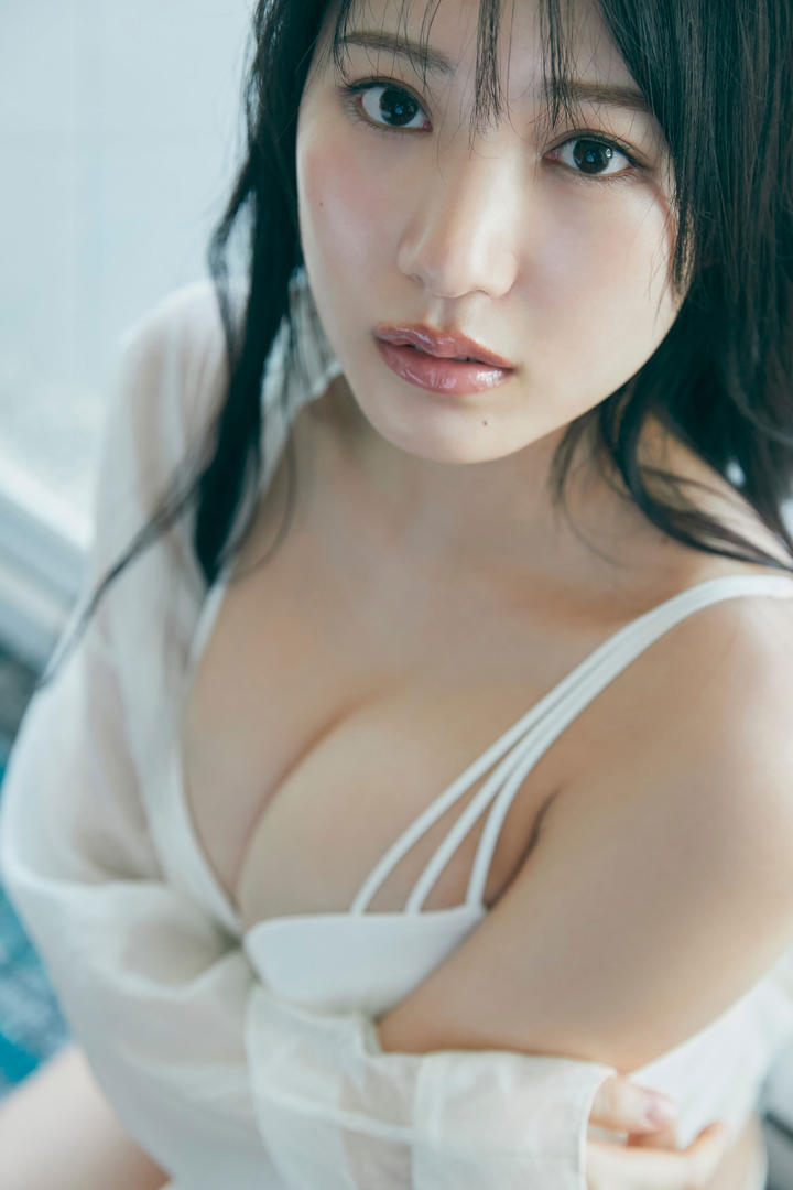 亚洲美女泳装高清图片