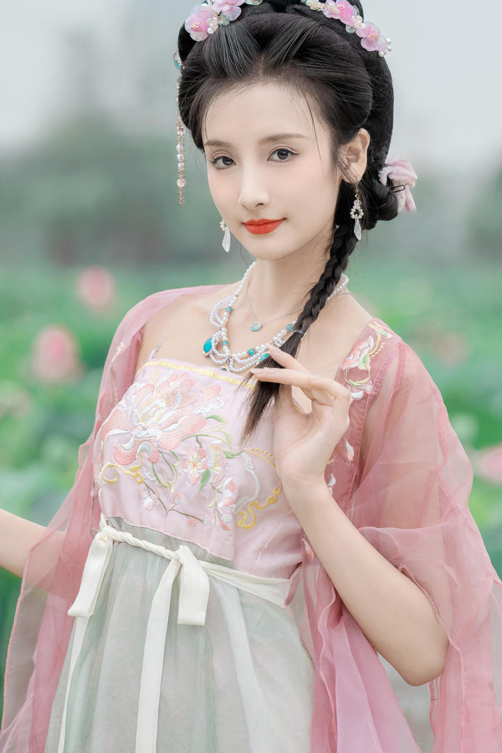 甜美小姐姐古装艺术照