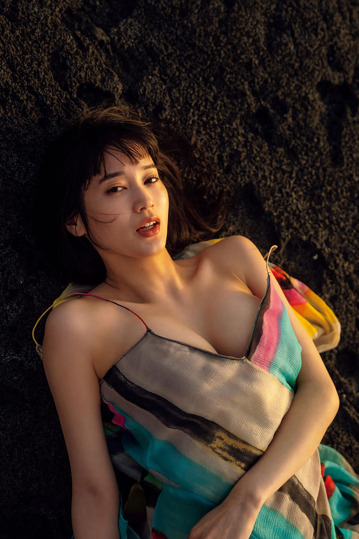 沙滩美女私房照