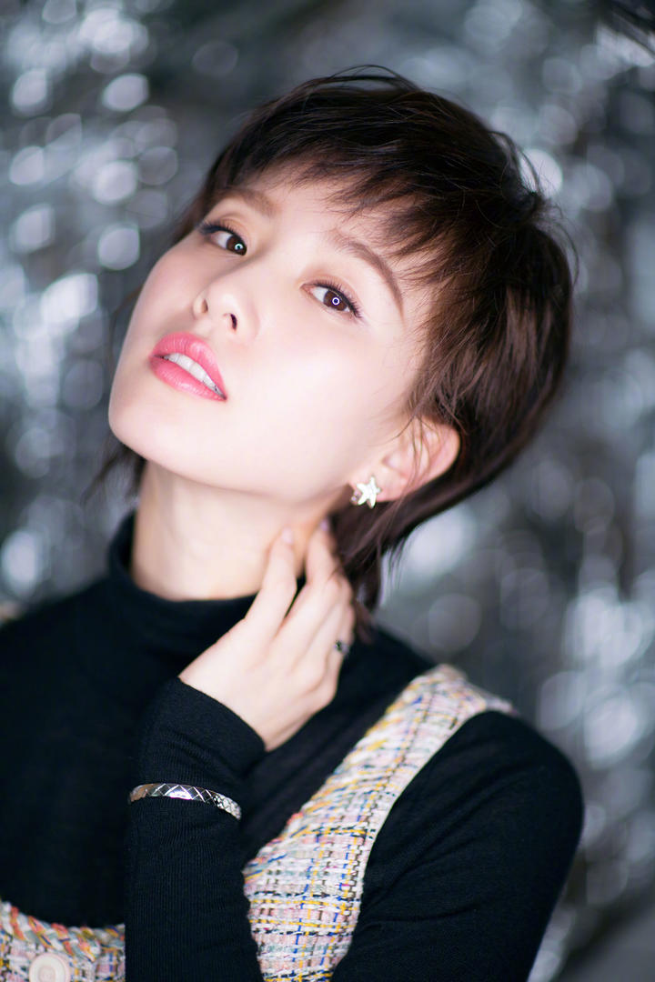 高清短发美女明星刘诗诗写真壁纸图片大全