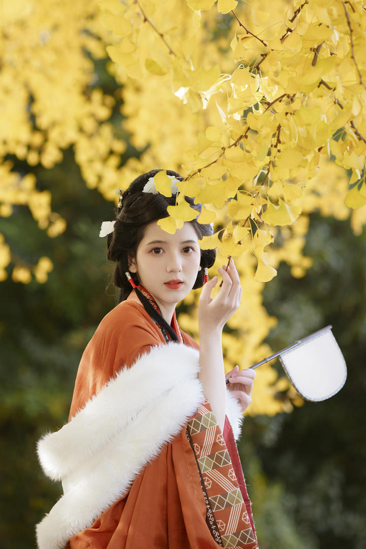 国产红色古装美女个人艺术写真照片