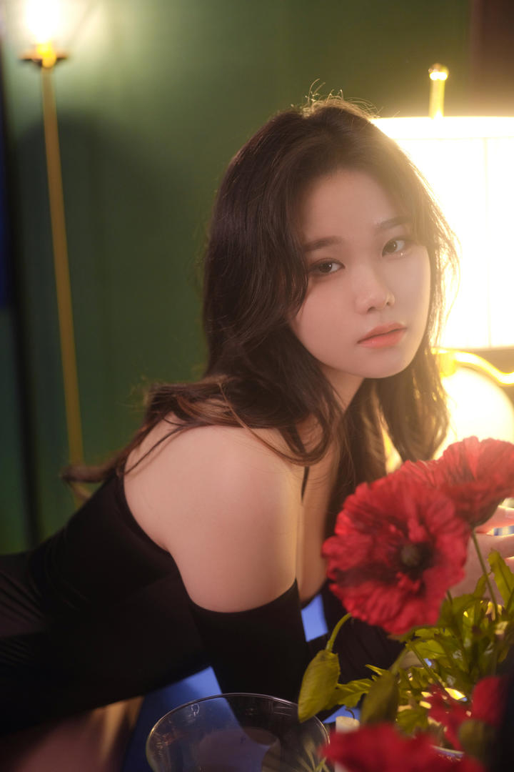 韩国性感女神个人艺术写真图片