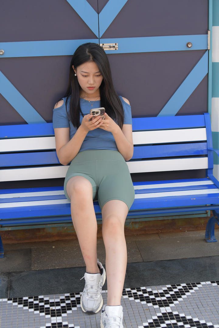 推特大神街拍瑜伽美女紧身裤性感迷人