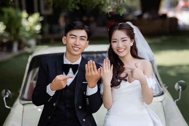 我们结婚啦情侣婚纱摄影图片