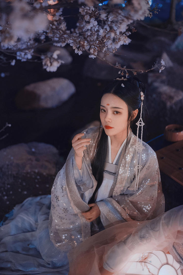 高清唯美气质古装美女摄影写真图片