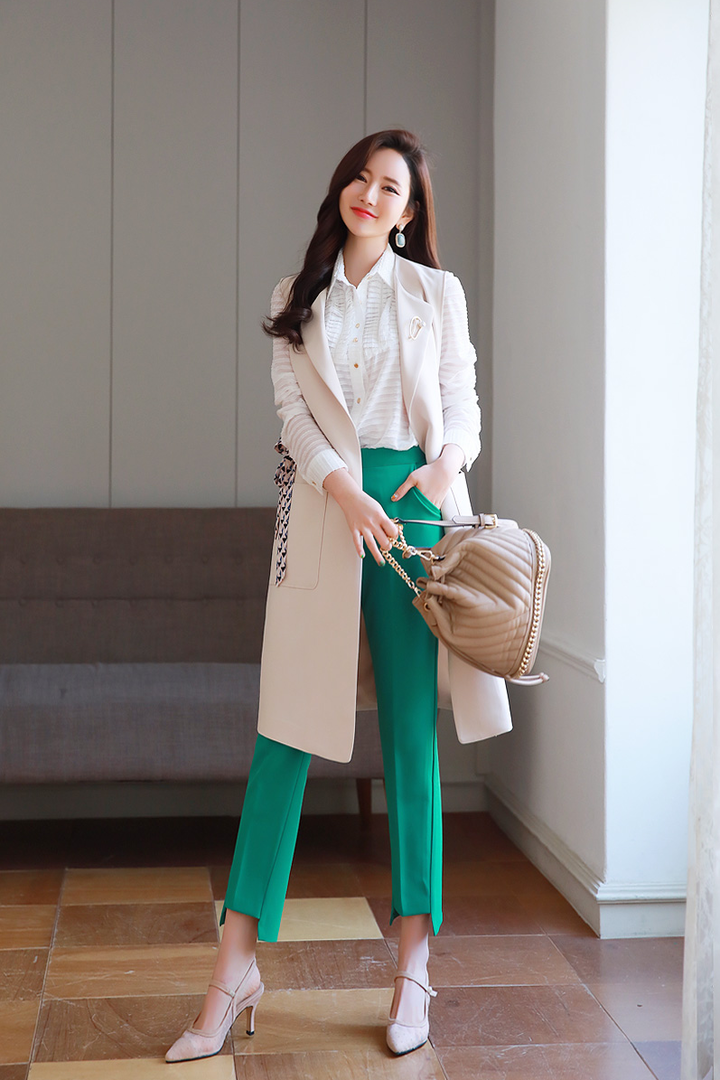 高清韩国美女明星李妍静写真