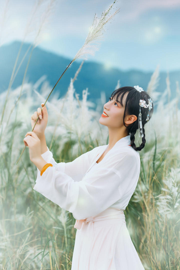 清纯唯美古风美女户外摄影写真图片
