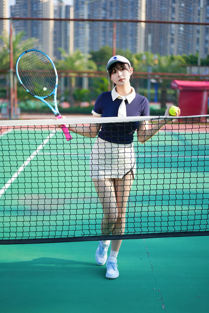打网球的漂亮女孩极品美女运动写真图片