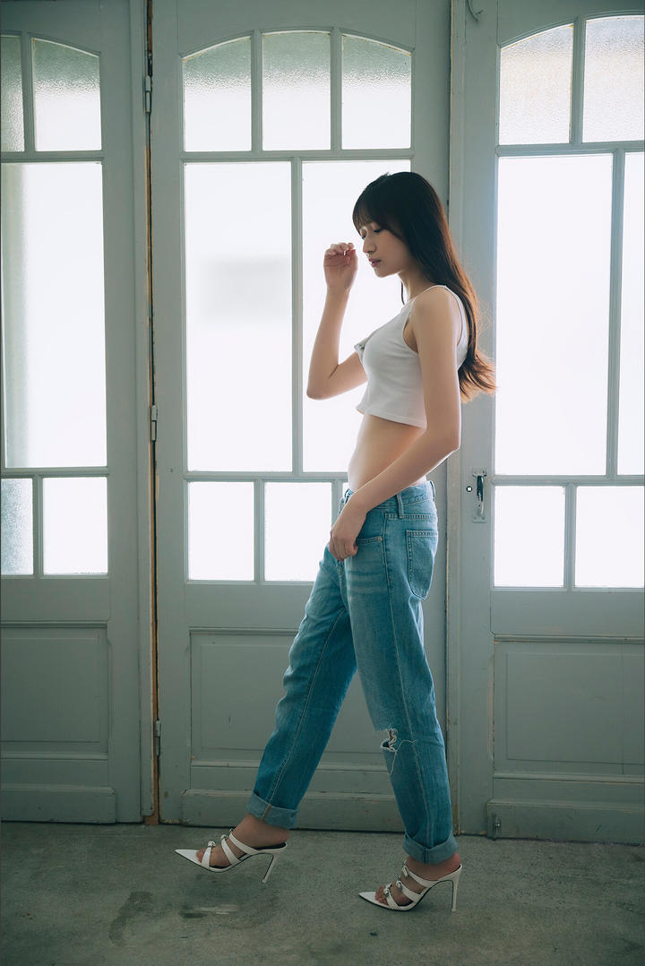 日本牛仔裤美女专辑