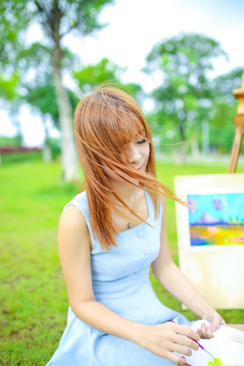 清纯美术女孩户外清纯可人唯美写真