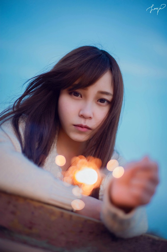 爱上海风的清纯少女