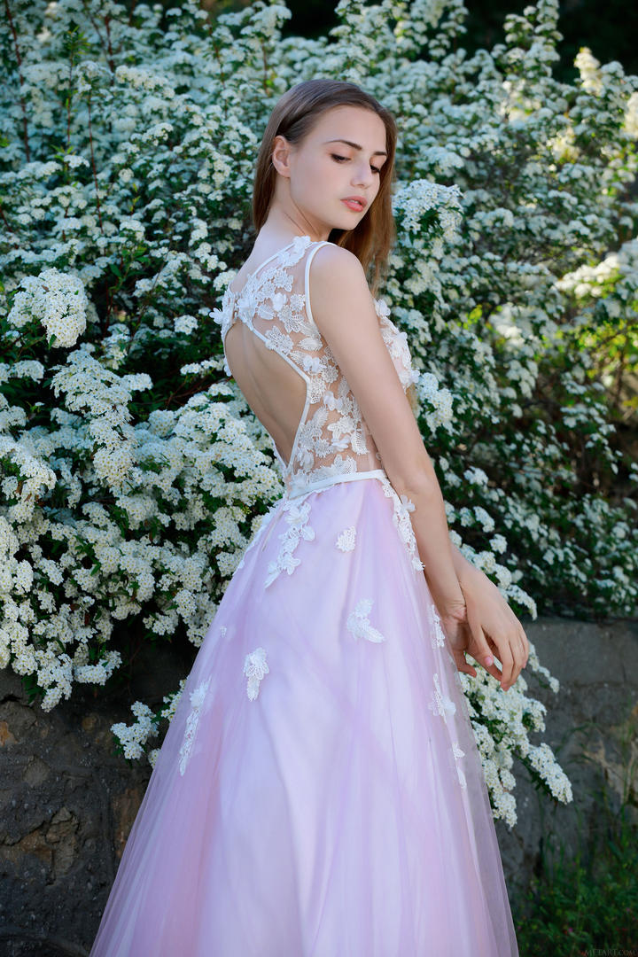 超高清欧美气质女神写真图片