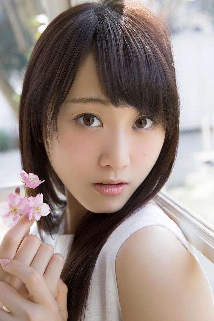 日本瓜子脸清纯美女摄影写真图片大全