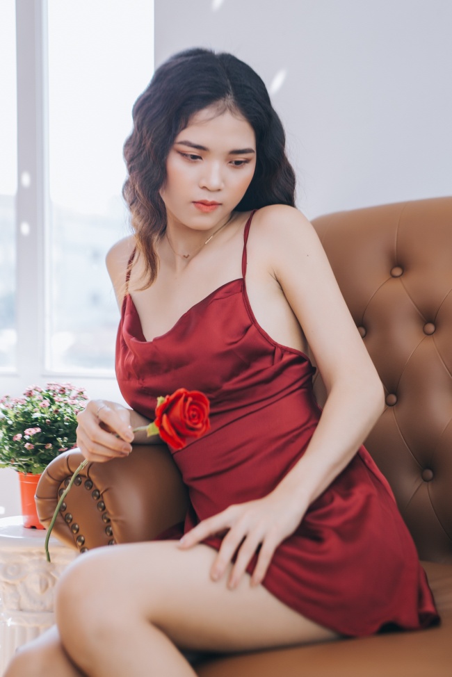 性感精品睡衣美女人体写真图片