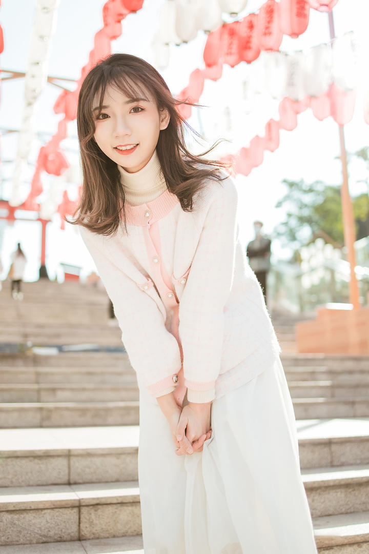 高清唯美女生头像日本甜美清纯美女果果街拍美女图片