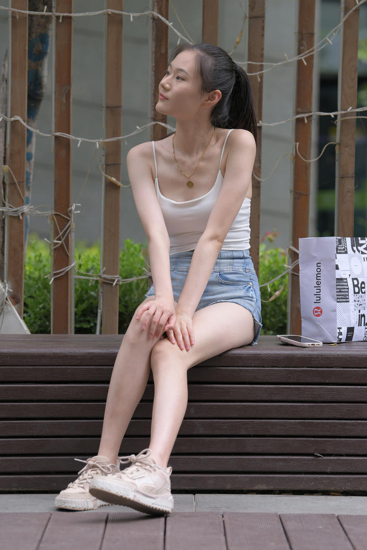91精品国产偷拍美女女生火辣热裤图片