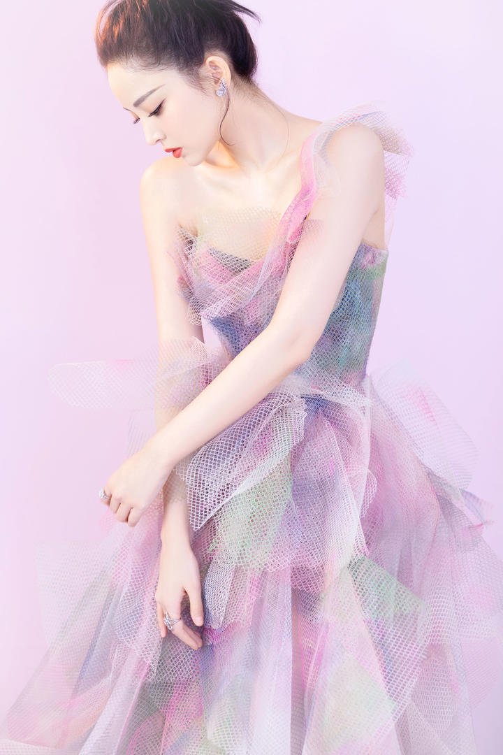 中国美女明星古力娜扎写真美女明星图库