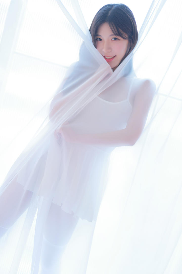 清纯韩国三级女团美女艺术写真图片