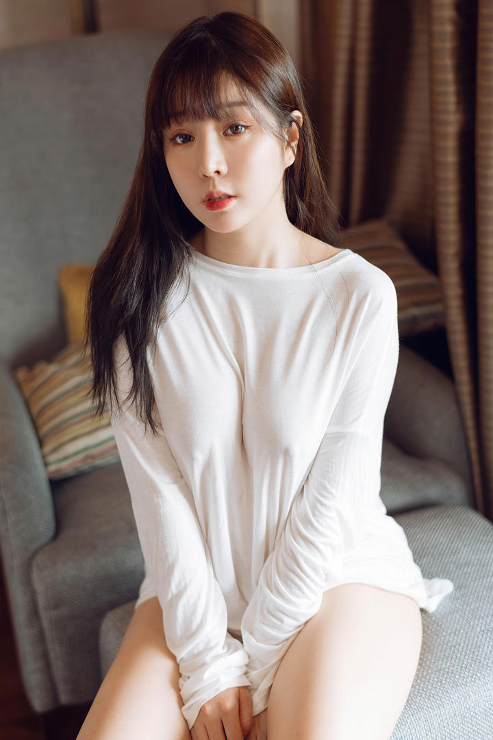 亚洲嫩模王雨纯大胆酥胸美女精品写真套图