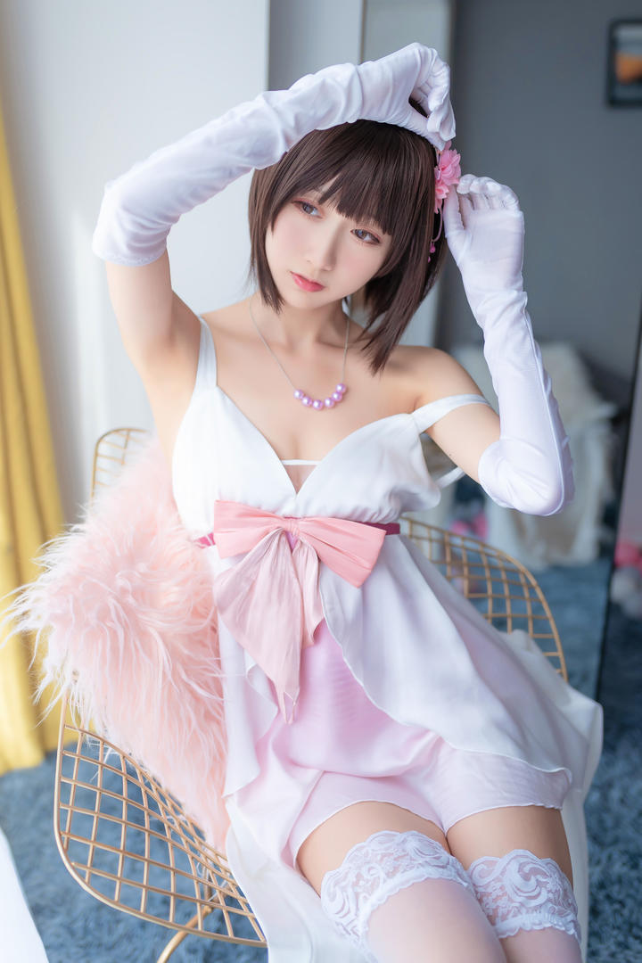 清纯18女生好看的美女艺术摄影图片