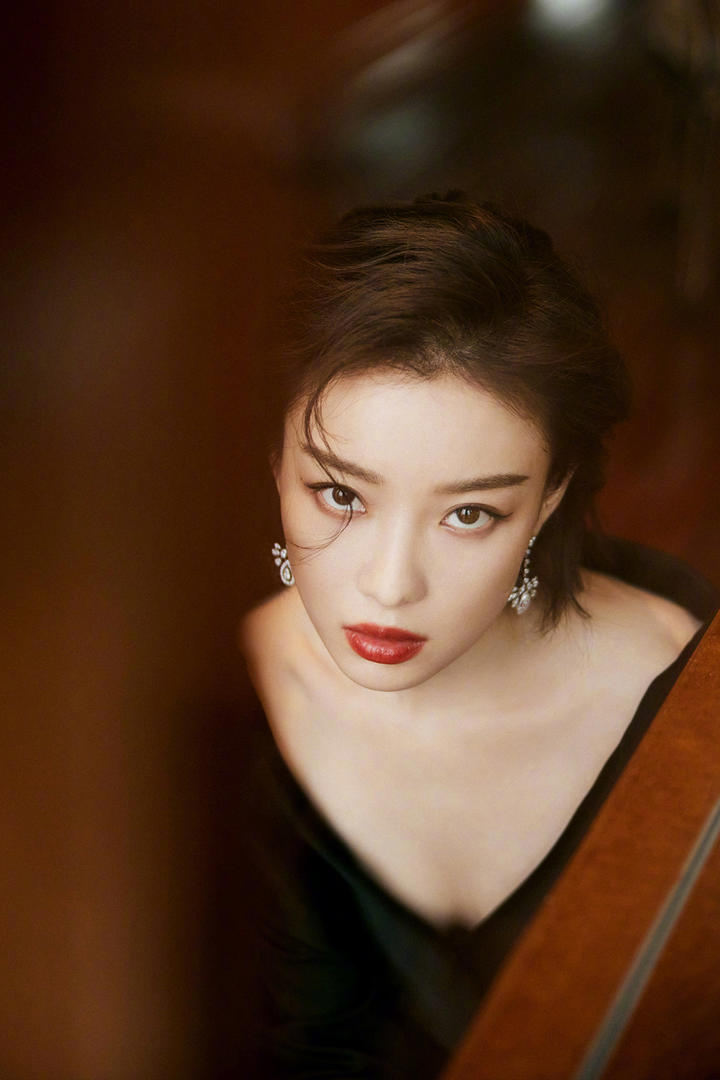 高清短发美女明星倪妮气质美女写真图片
