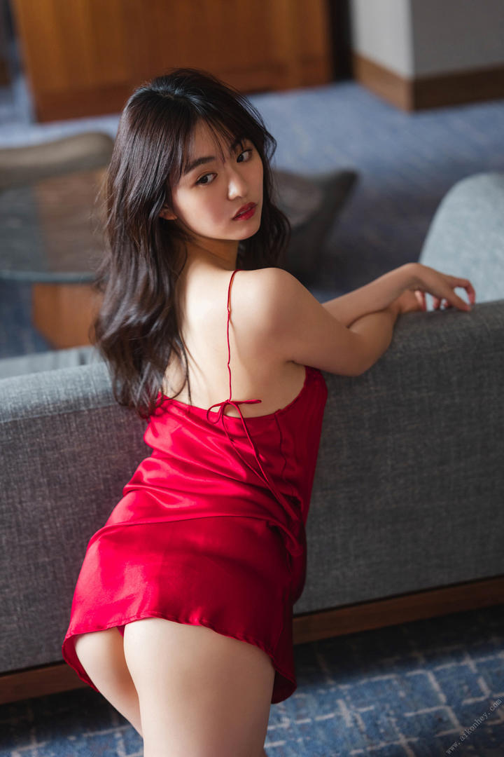 日韩精品gogo人体美女睡衣性感翘臀写真