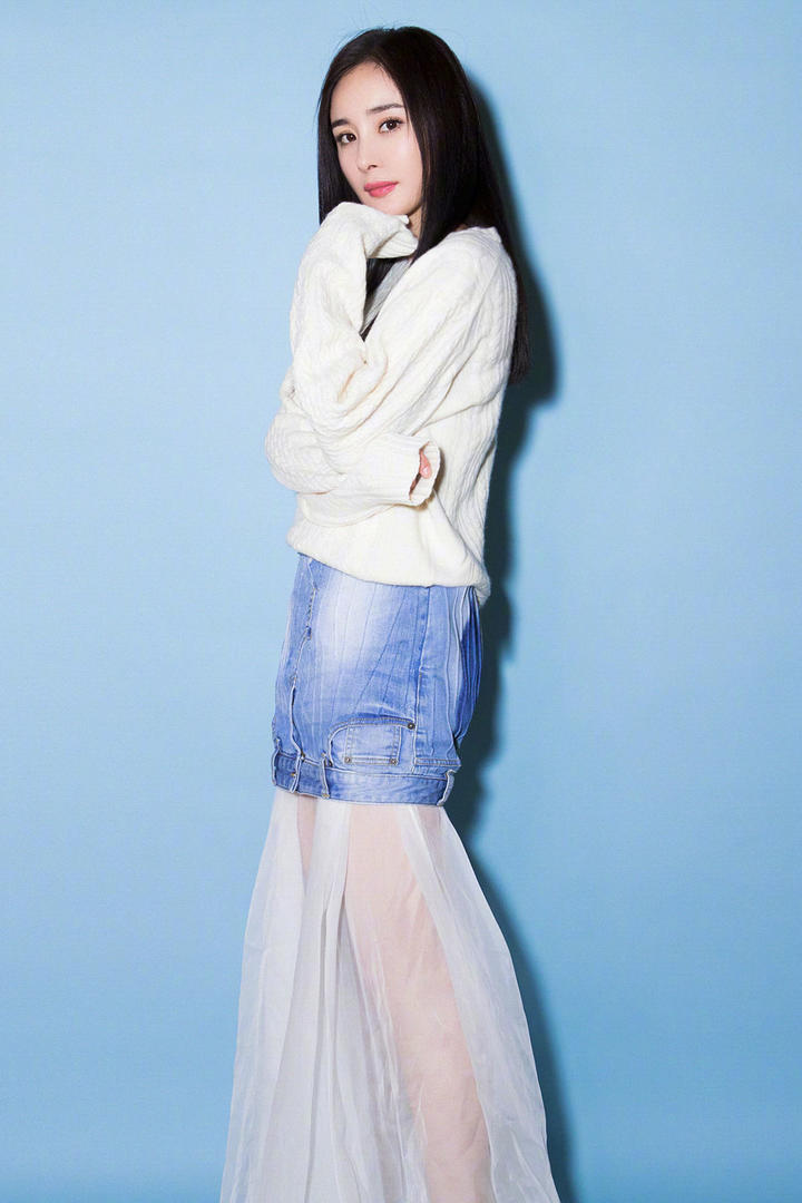 杨幂全身艺术写真图片