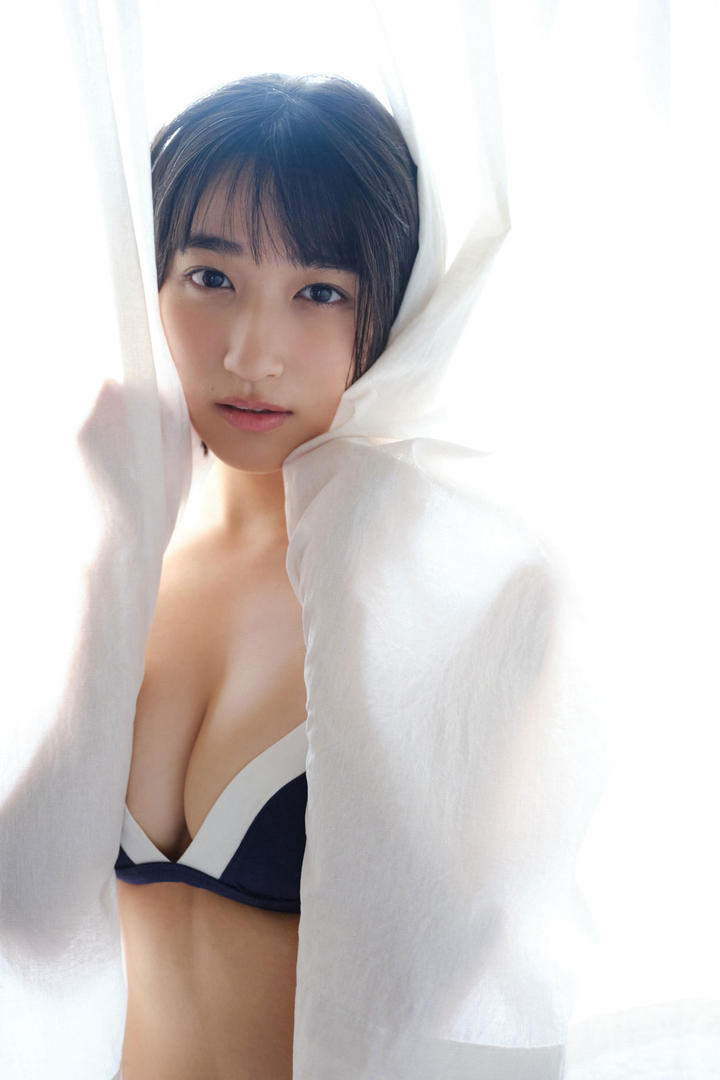 日本清纯内衣美女写真艺术照