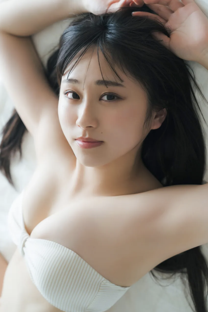 日本性感白嫩女神艺术照个人写真祼照图片