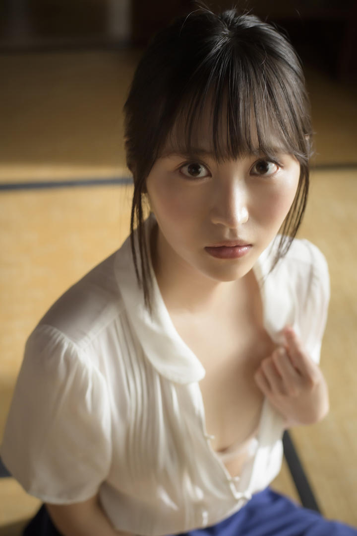 亚洲久久精品日本伦理片美女明星性感自拍套图