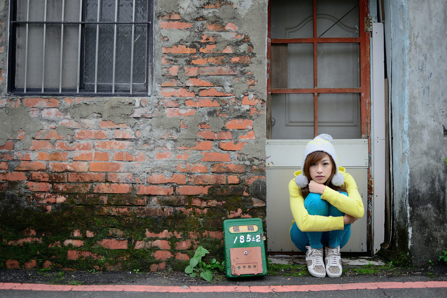 可爱清纯MM迷人街拍写真