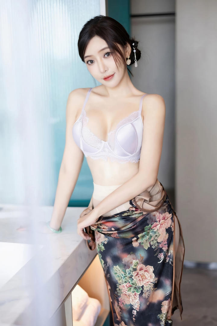 旗袍美女王馨瑶亚洲国模人体大胆私拍套图