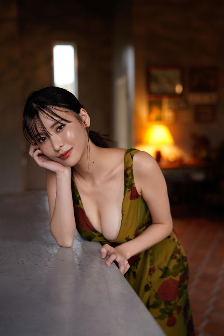 日韩AV女优大胸写真