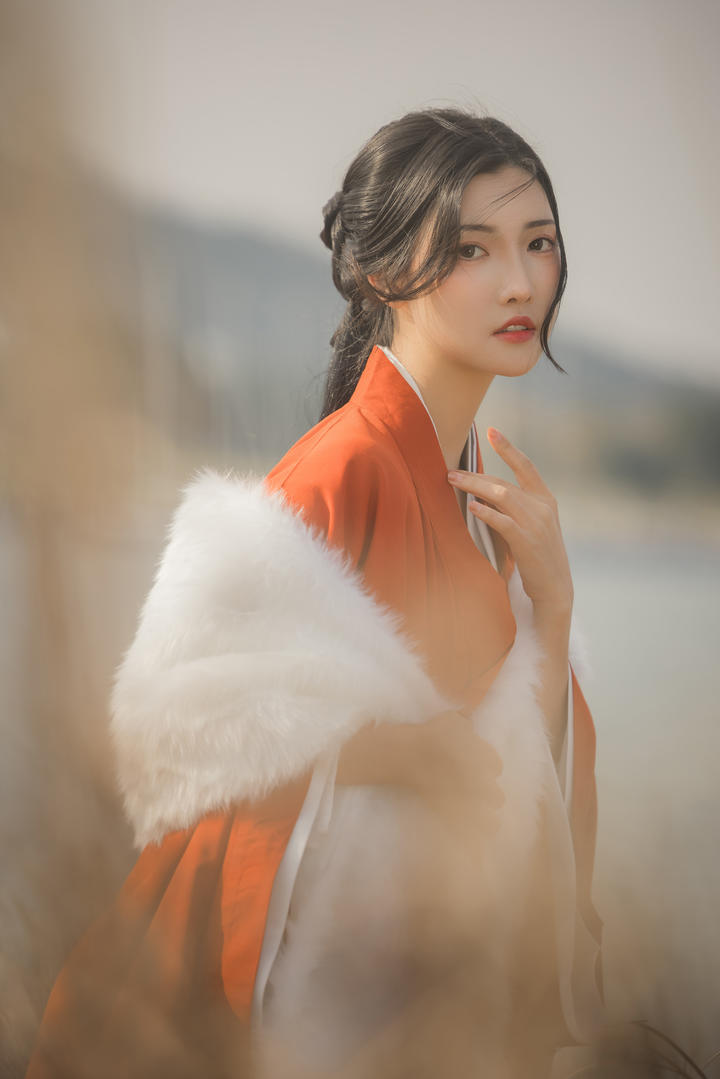 清纯素雅古典汉服养眼美女壁纸图片