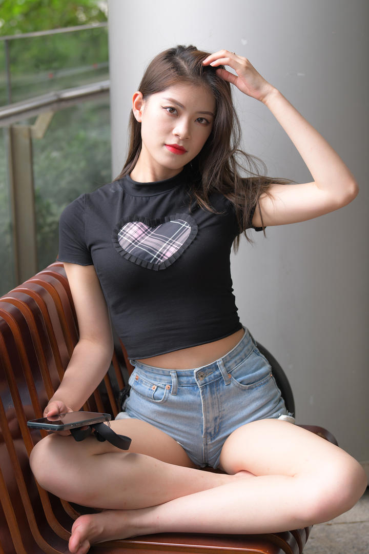 99国内精品街拍极品美女清纯气质图片