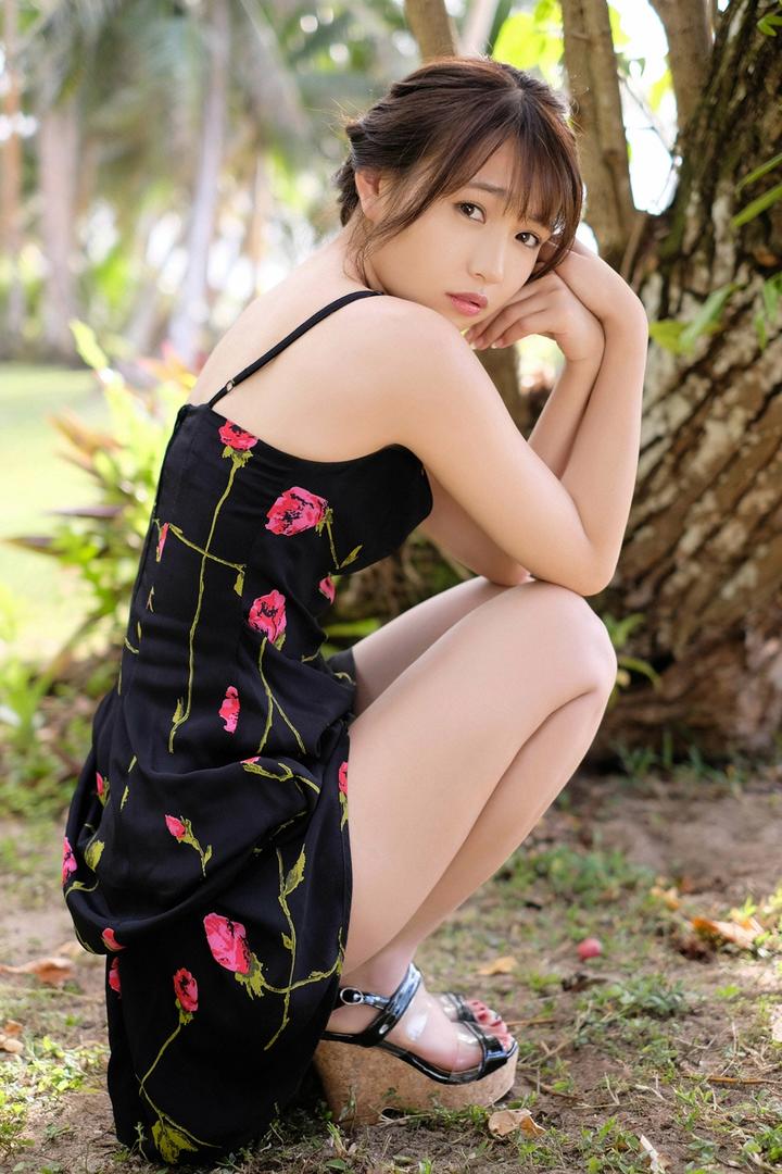 日本性感妩媚美女户外摄影写真大全