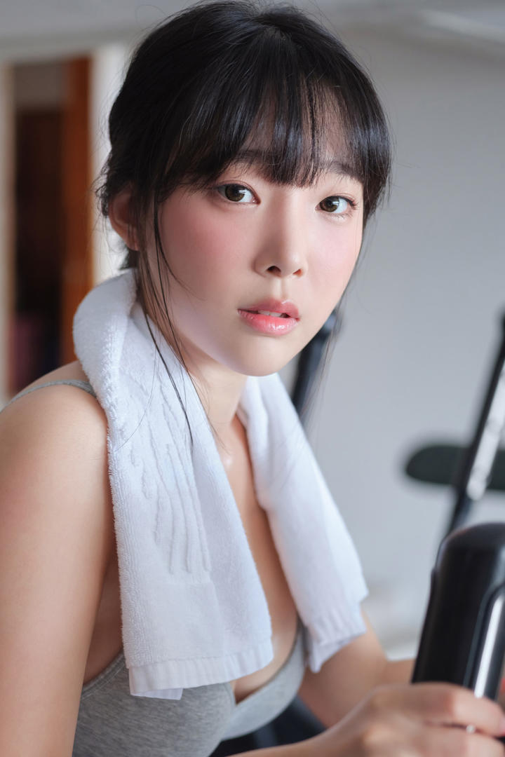 韩国极品颜值美女模特健身图片