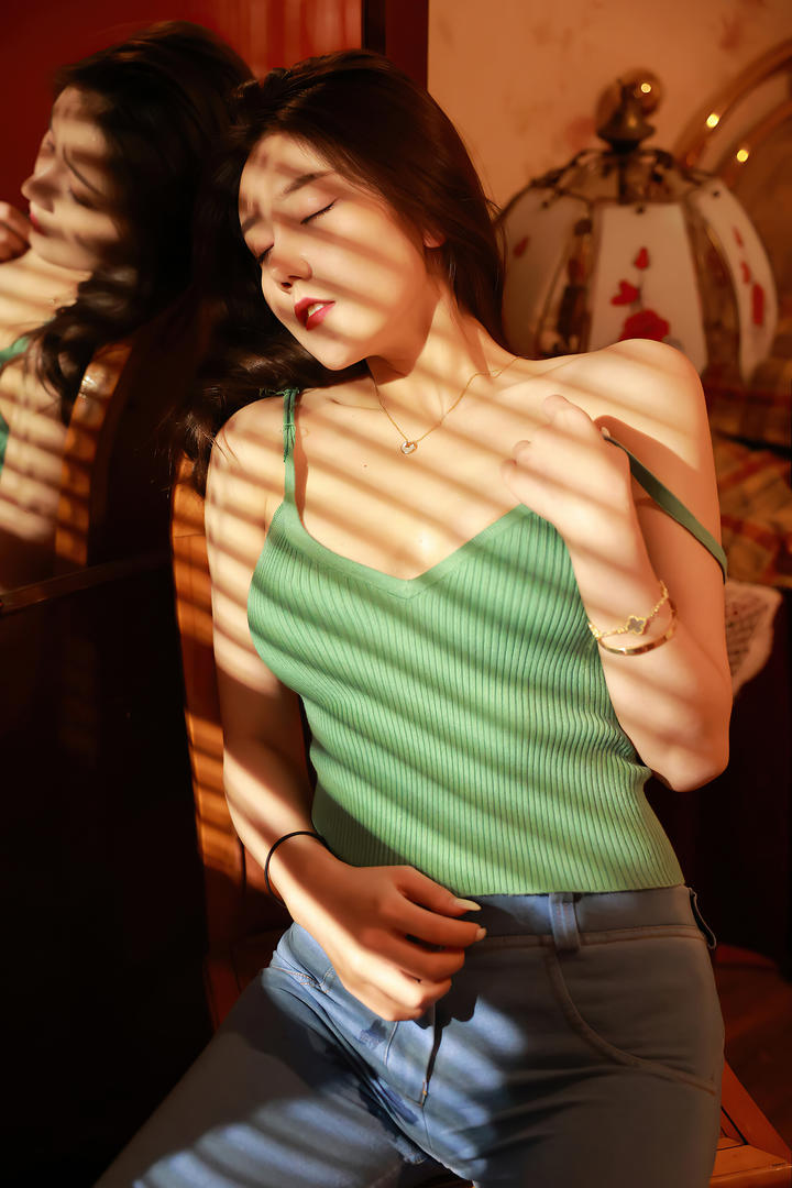 嫩模夏西精选美女套图
