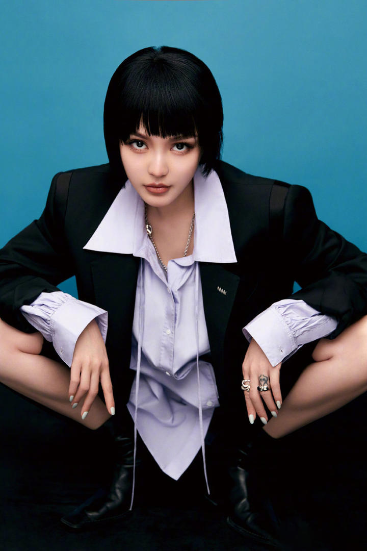 罗志祥前女友周扬青美女明星短发美女写真图片