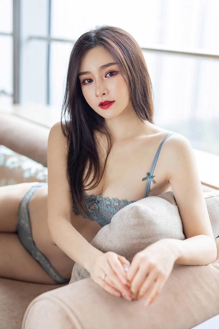 秀人网性感情趣内衣模特美女大胆写真图片