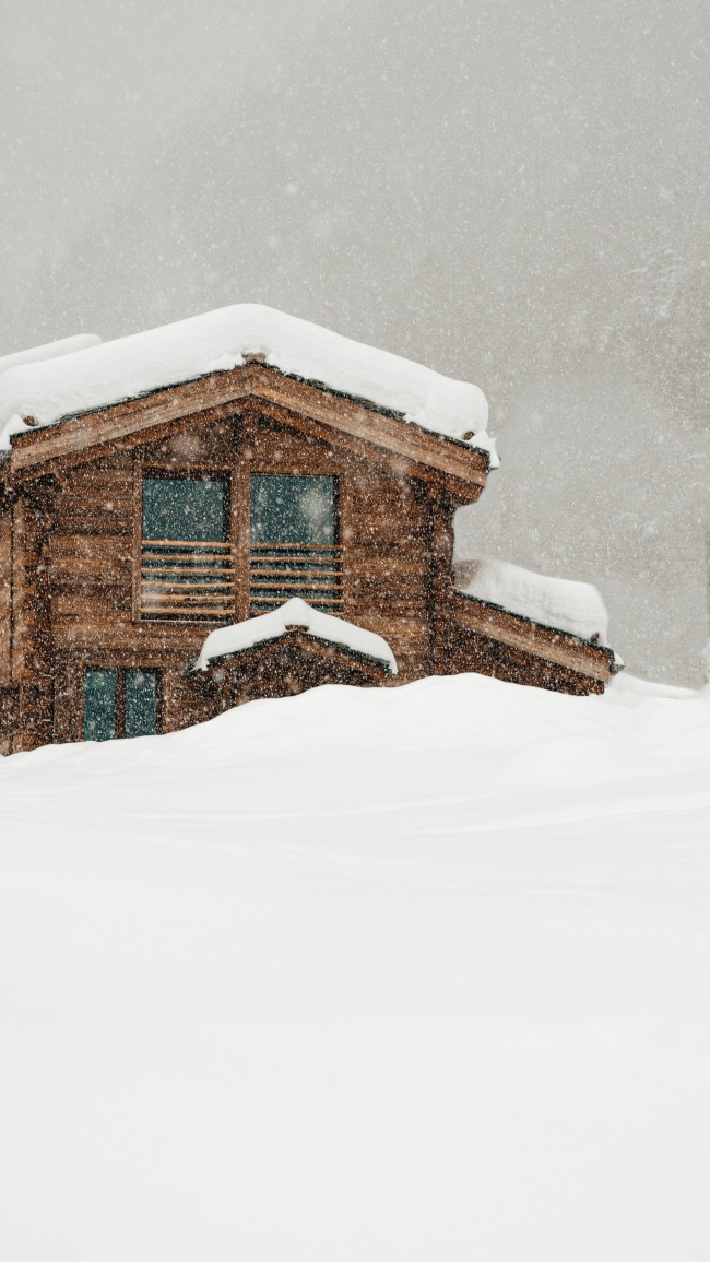 下雪天雪屋图片