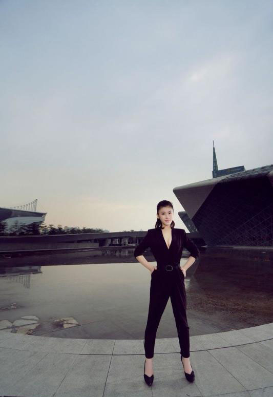 黎伊生活迷人高清写真