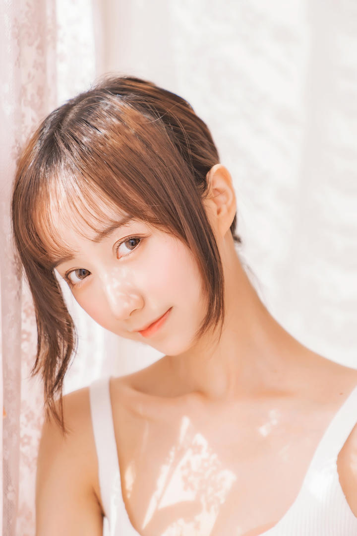 国产清纯可爱女生唯美写真壁纸图片