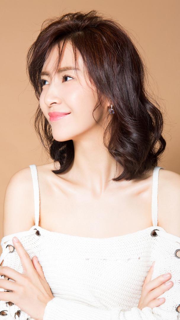 气质美女李悦溪高清图片