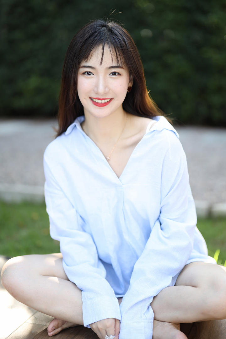 网图女生头像甜美艺儿拿铁