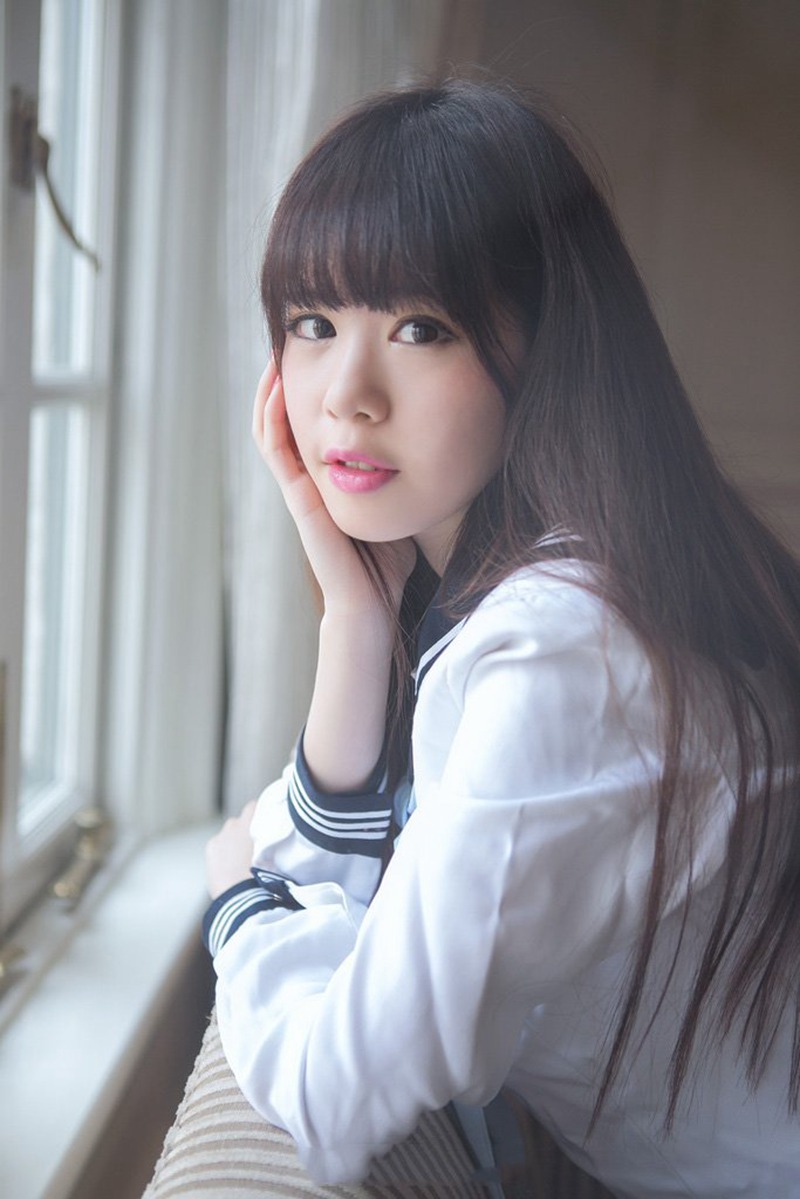 教室里清纯美女校花制服唯美写真