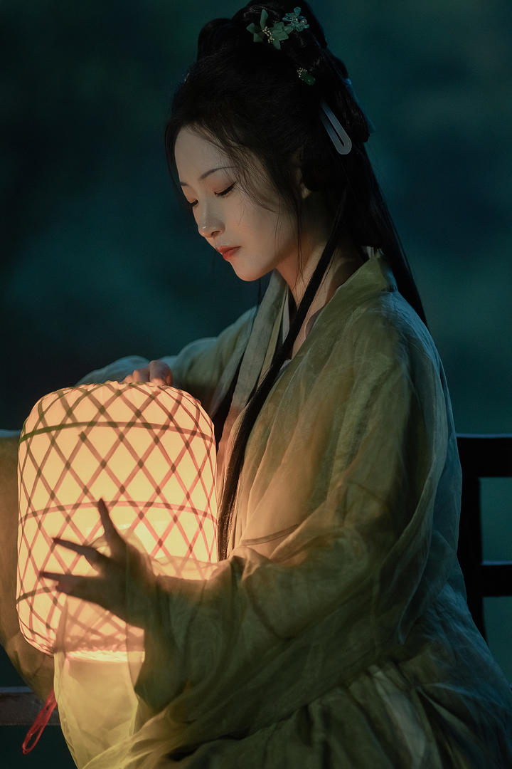 秀人网古装美女艺术摄影套图下载免费